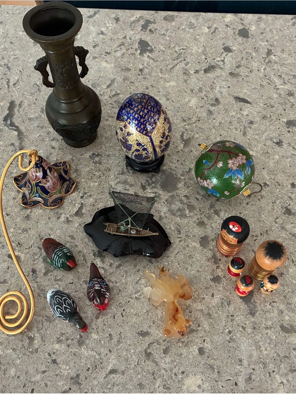 Lot of Asian small decorative pieces